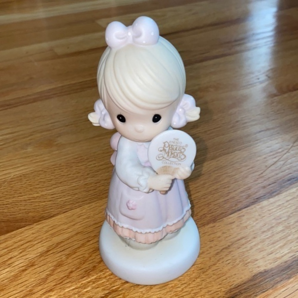Precious Moments 1990 Limited Edition “Girl With A Mirror”